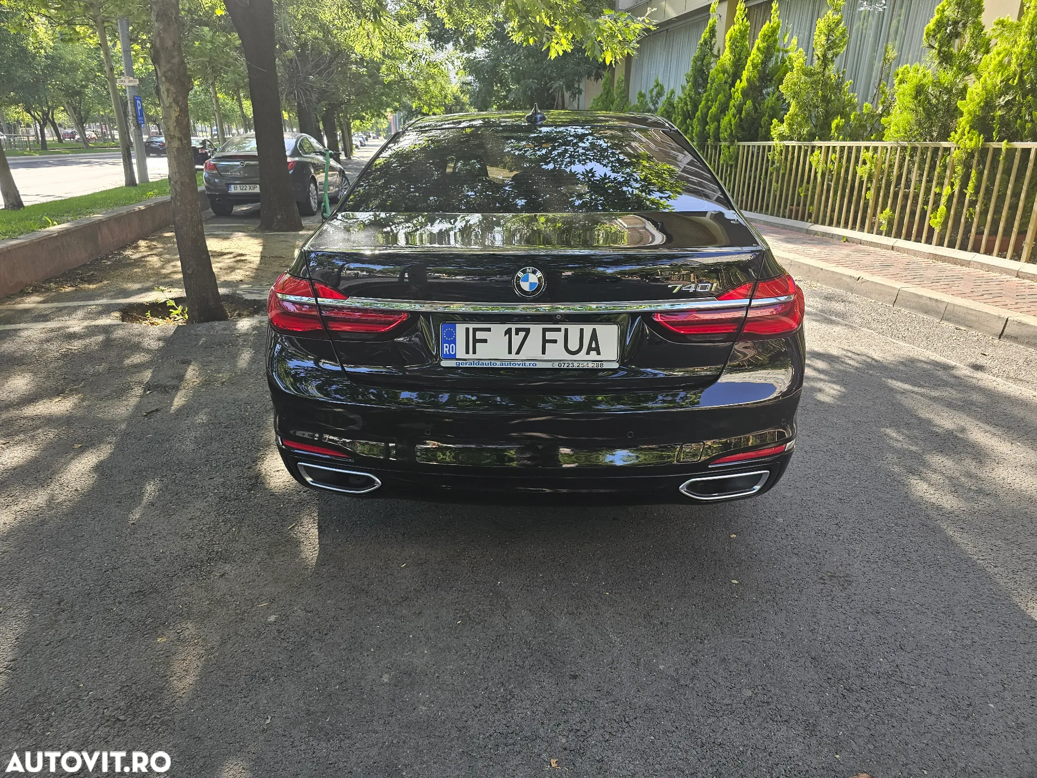 BMW Seria 7 740Li - 8