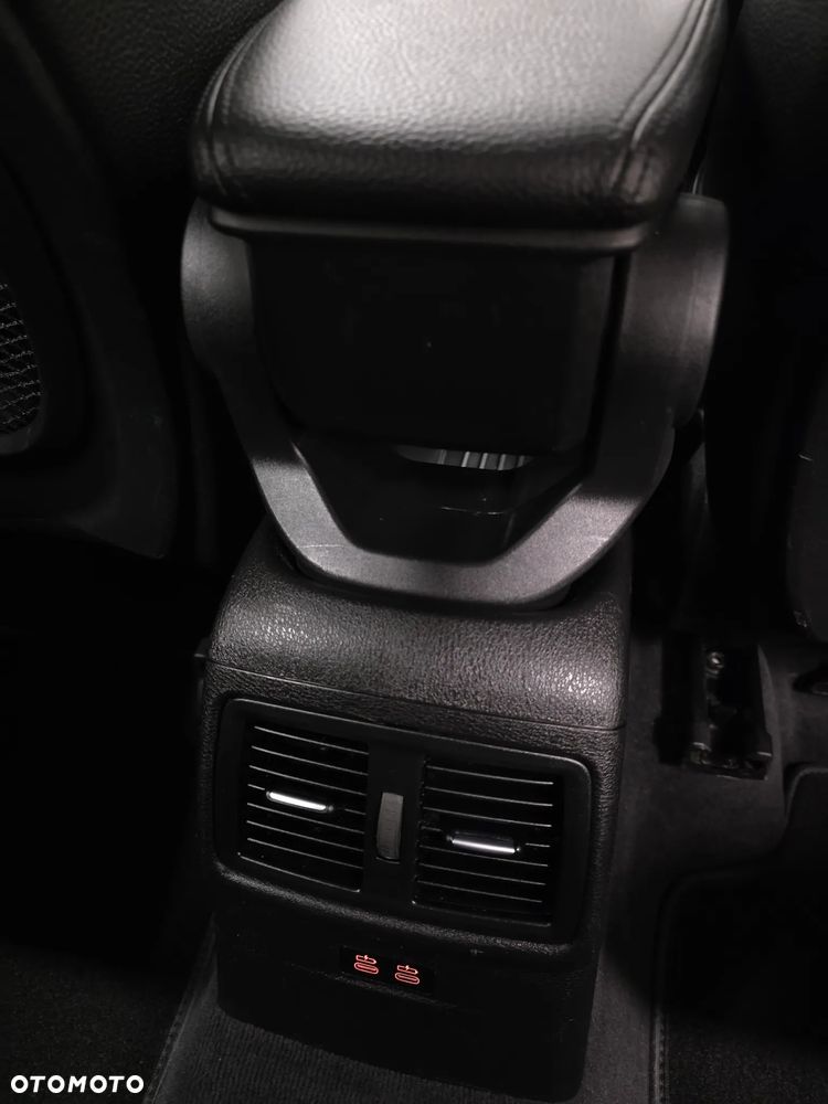 BMW X1 sDrive18d M Sport sport - 23