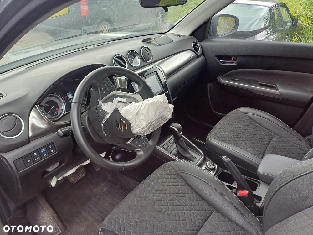Suzuki Vitara 1.5 Dualjet Hybrid Allgrip AGS Comfort+ - 11