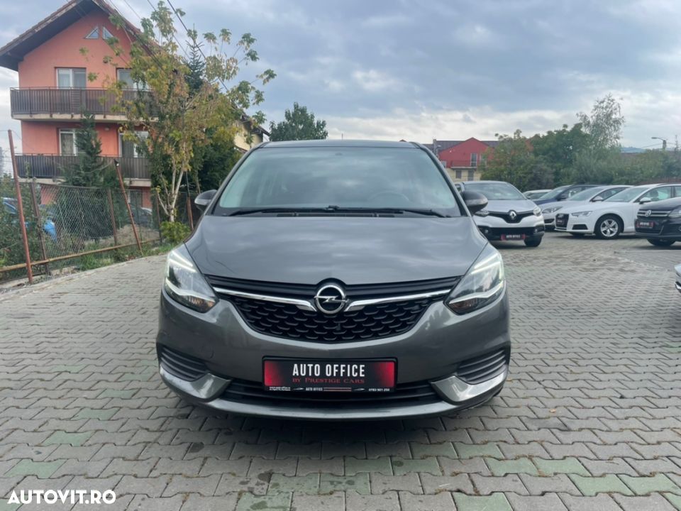 Opel Zafira - 1