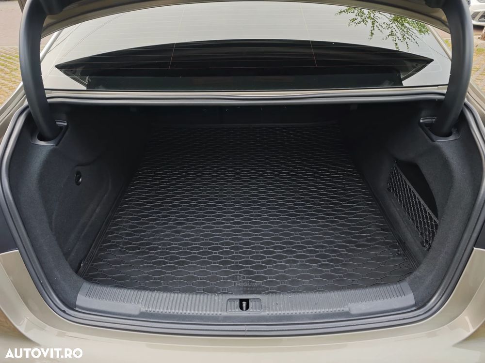 Audi A6 Limuzina 2.0 TDI Ultra DPF - 20