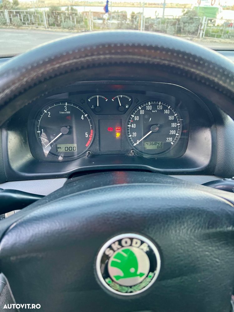 Skoda Octavia 1.9 TDI Ambiente - 9