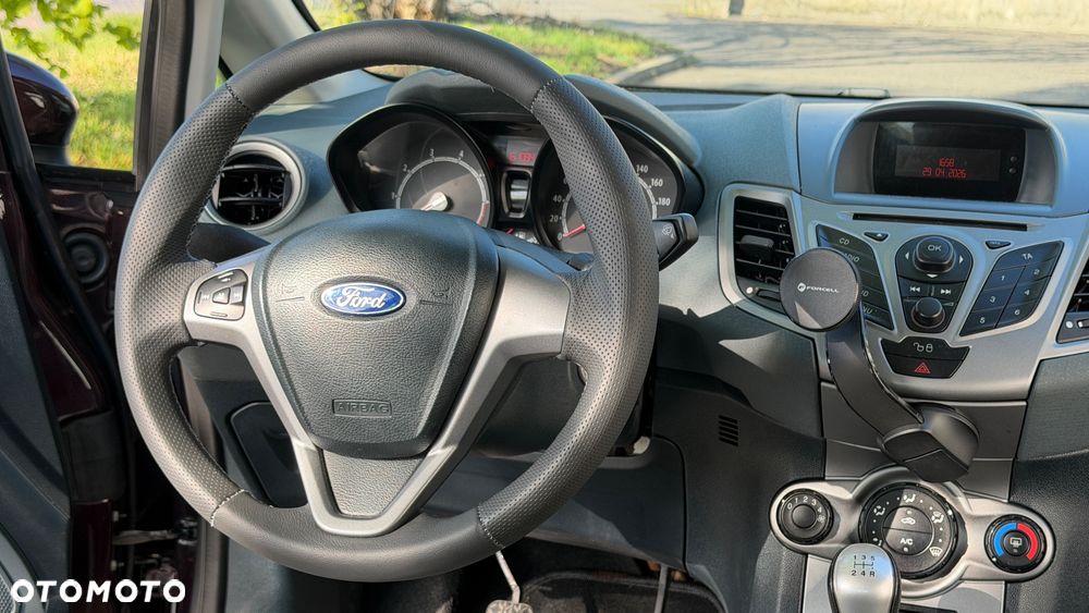 Ford Fiesta 1.25 Trend - 13