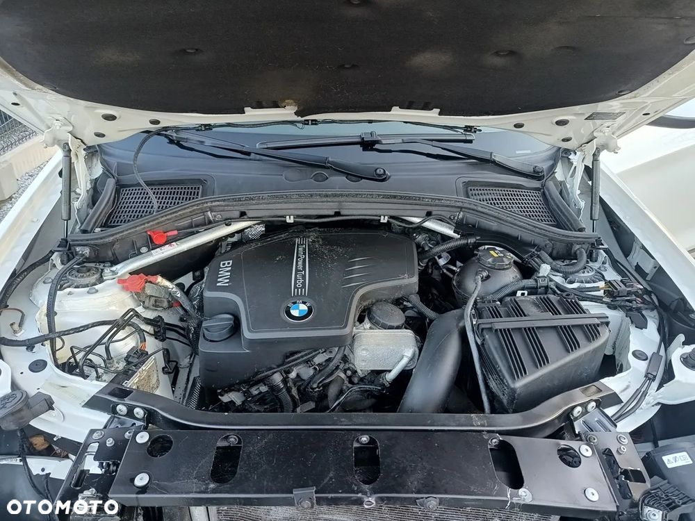 BMW X4 xDrive20i xLine - 11