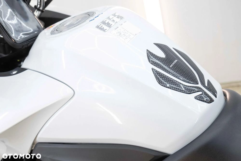 Honda CBF - 22
