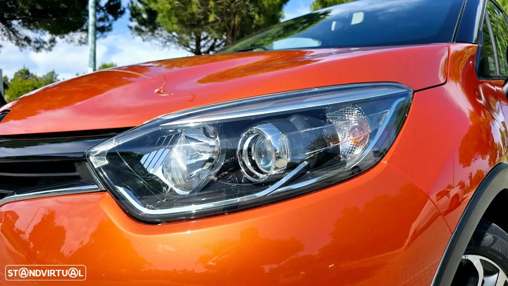 Renault Captur 1.5 dCi Initiale Paris EDC - 6