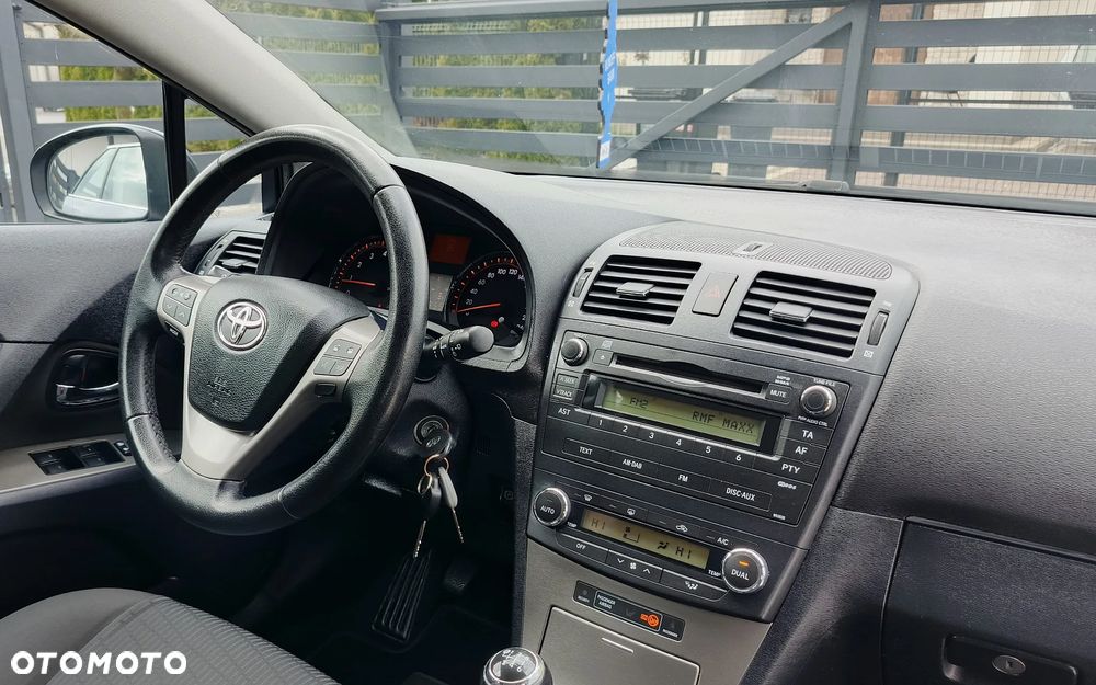 Toyota Avensis 1.8 Executive - 22