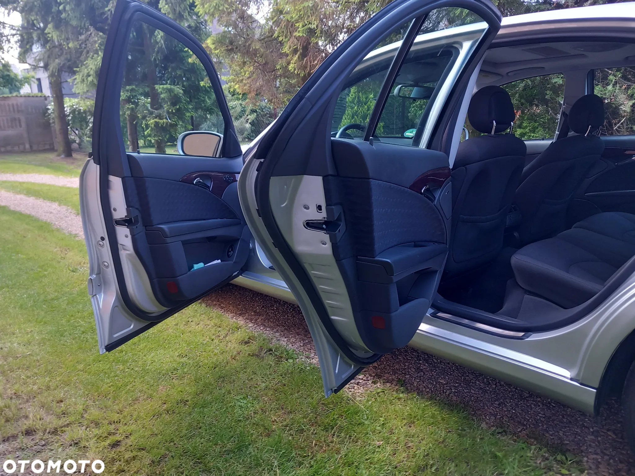 Mercedes-Benz Klasa E 200 Kompressor Automatik Classic - 14
