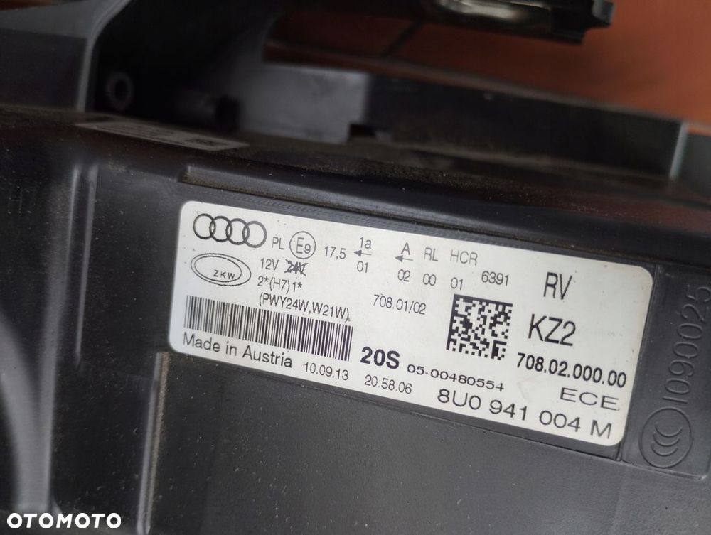 Lampa prawa ZWYKŁA Audi Q3 8U 8U0 8U0941004M - 7