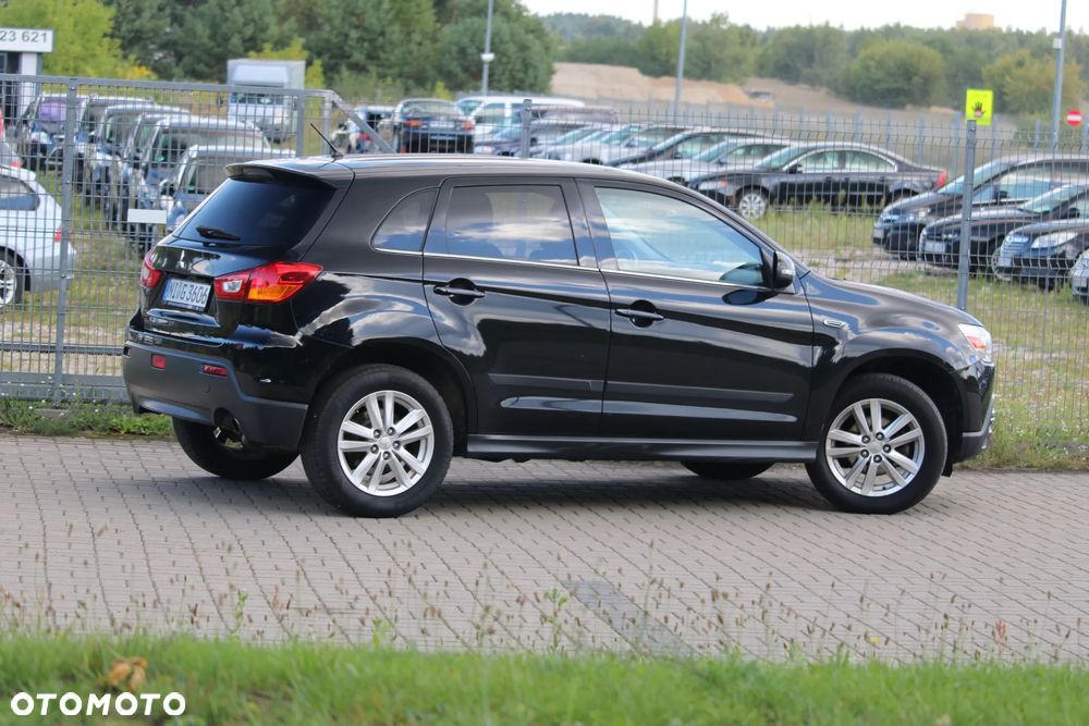 Mitsubishi ASX - 9