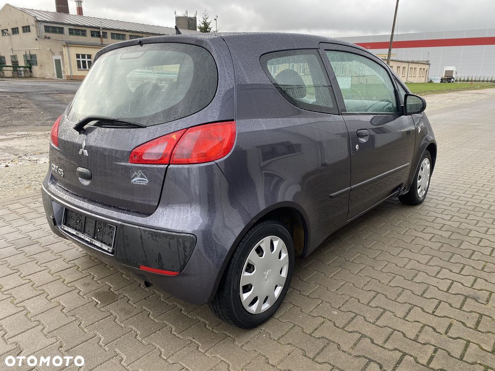 Mitsubishi Colt - 3