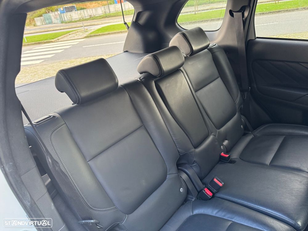 Mitsubishi Outlander - 17