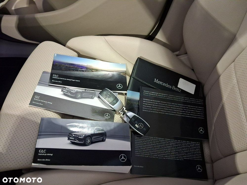 Mercedes-Benz GLC - 41