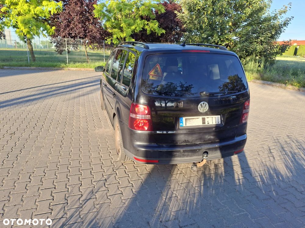 Volkswagen Touran 1.6 Trendline - 11