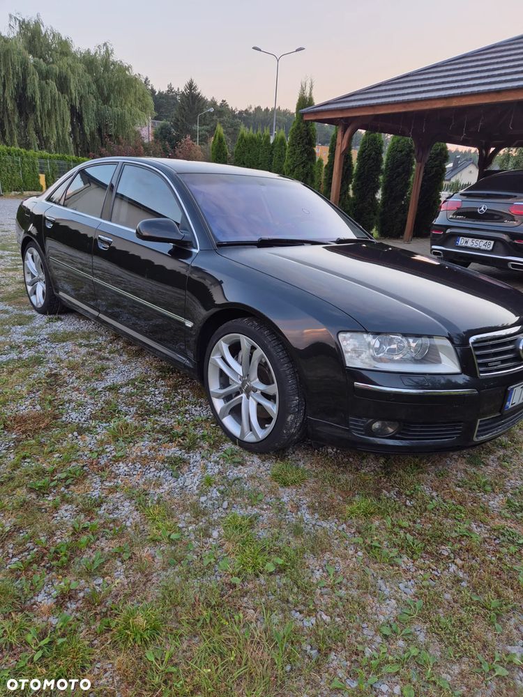Audi A8 4.2 Quattro - 25