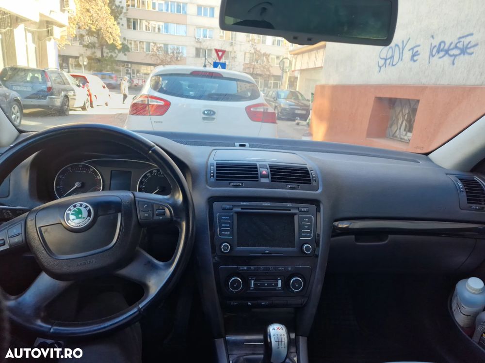 Skoda Octavia Combi 1.8 TSI 4x4 Laurin & Klement - 7