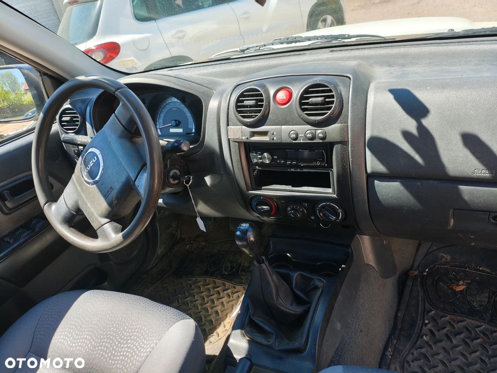 Isuzu D-Max 4x4 Double Cab Custom - 13