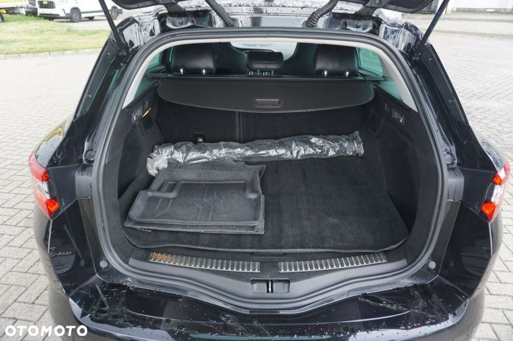 Renault Megane 1.6 TCe GT EDC - 11