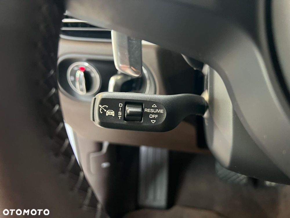 Porsche Macan Standard - 16