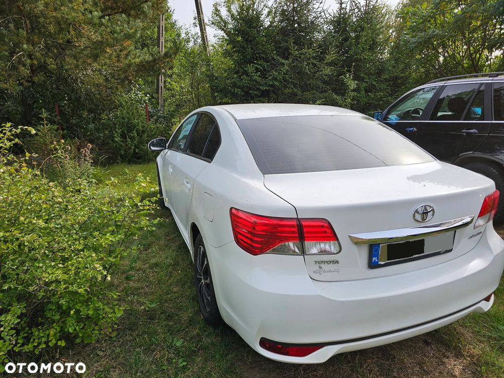 Toyota Avensis 2.0 D-4D Active - 3