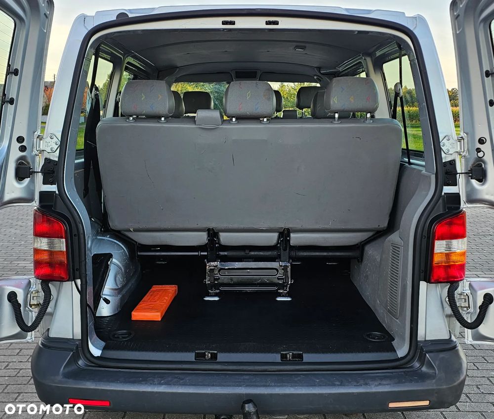Volkswagen Transporter - 24
