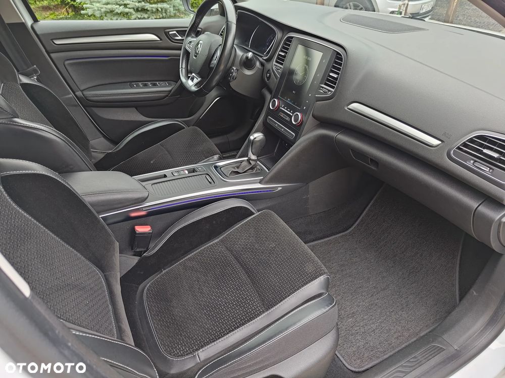 Renault Megane ENERGY TCe 130 EDC INTENS - 11