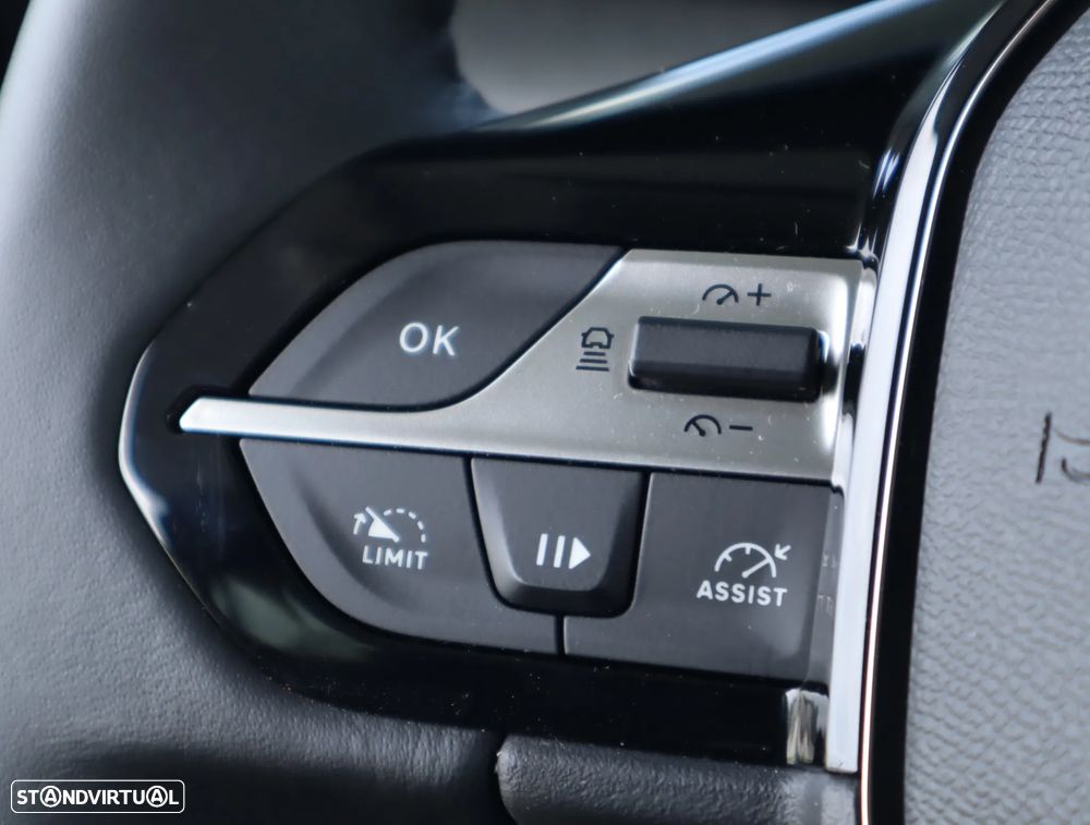 Peugeot e-308 156 Allure - 36