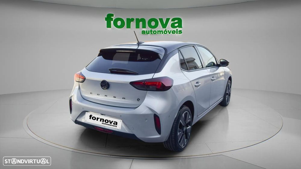 Opel Corsa-e e-GS — fotografia 4