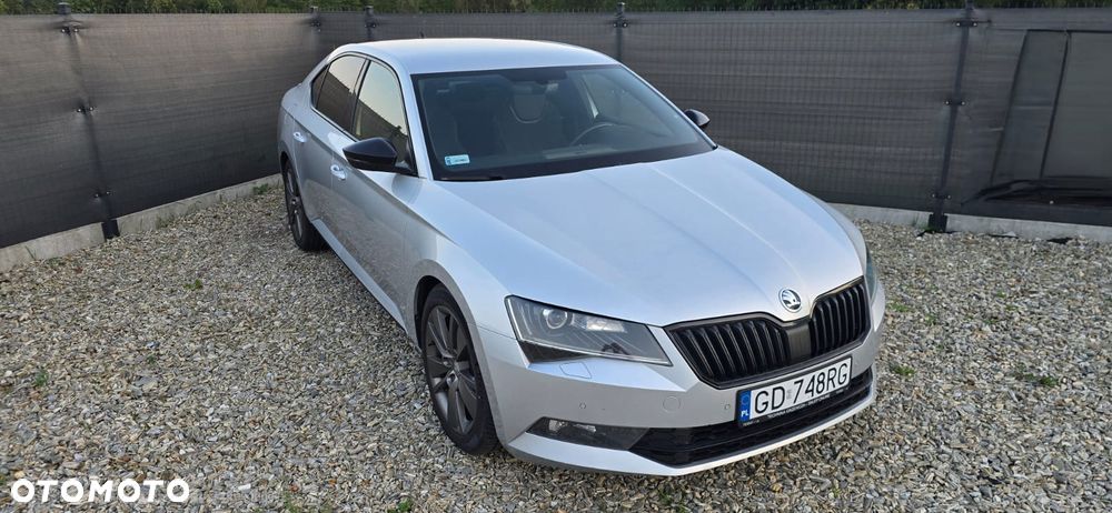 Skoda Superb 2.0 TDI SCR Sportline DSG - 2