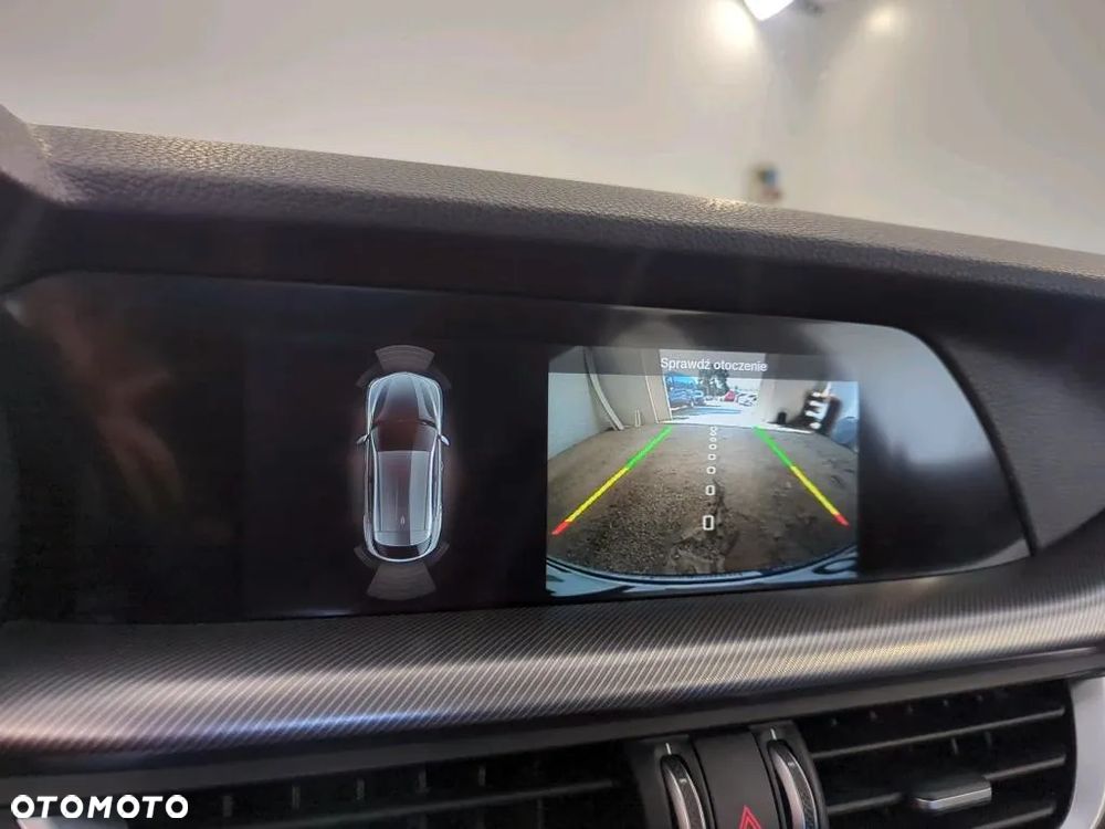 Alfa Romeo Stelvio 2.0 Turbo Sprint Q4 - 8