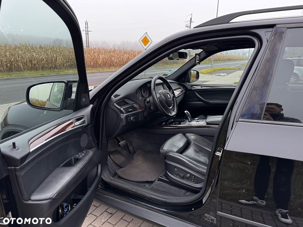 BMW X5 4.8i xDrive - 5