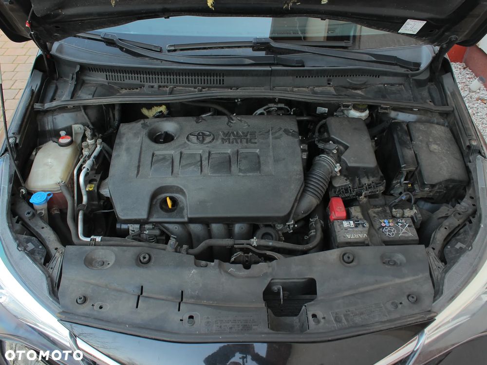 Toyota Avensis 1.8 Premium EU5 - 28