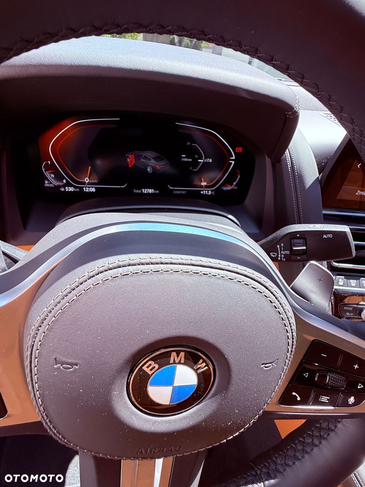 BMW Seria 8 - 25