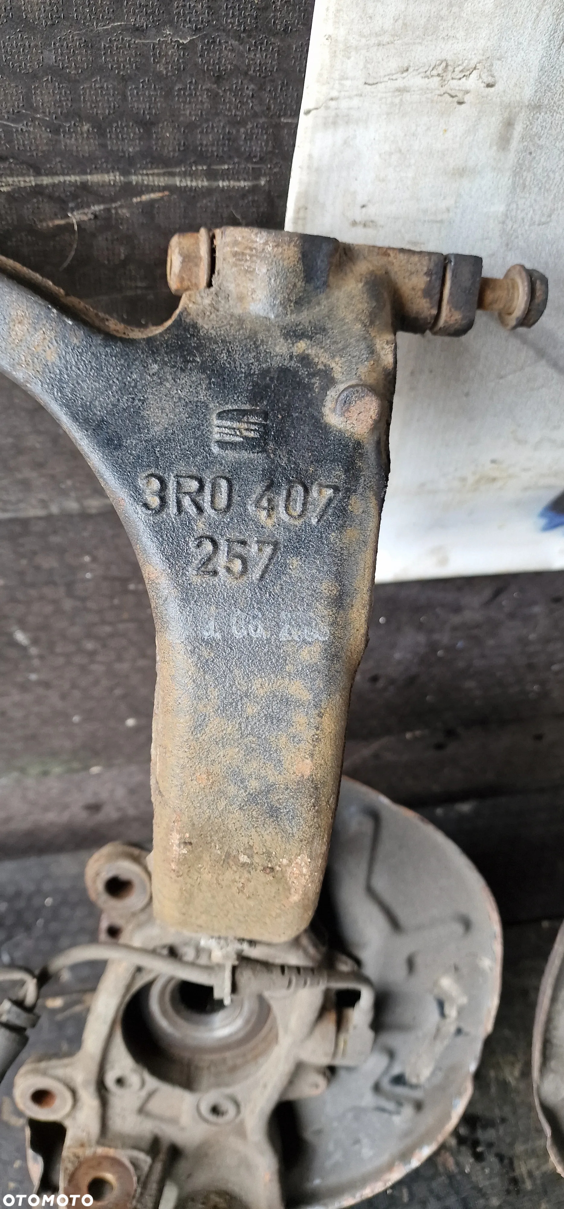 ZWROTNICA PRAWA LEWA SEAT EXEO 3R0407257 3R0407258 - 5