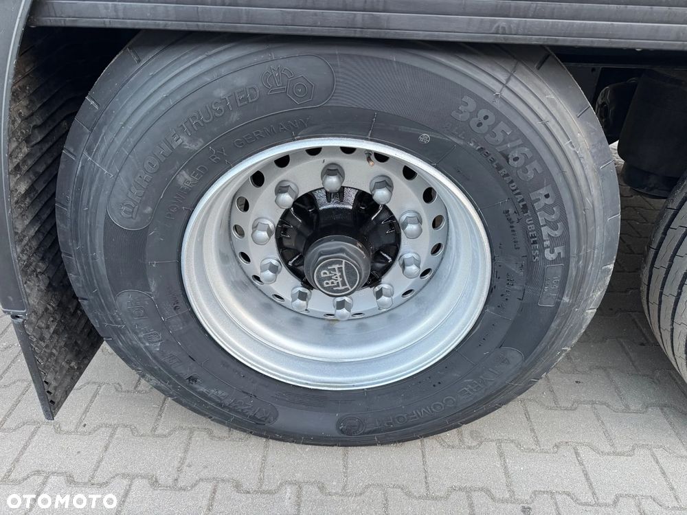 Krone Hakowa, Carrier Vector HE19, Nowe opony!! - 17