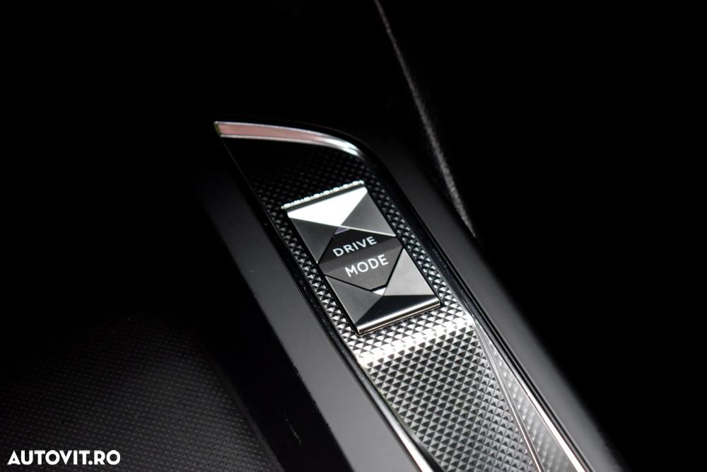 DS Automobiles DS 3 Crossback - 34