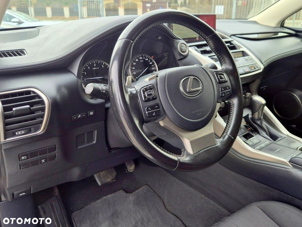 Lexus NX - 14