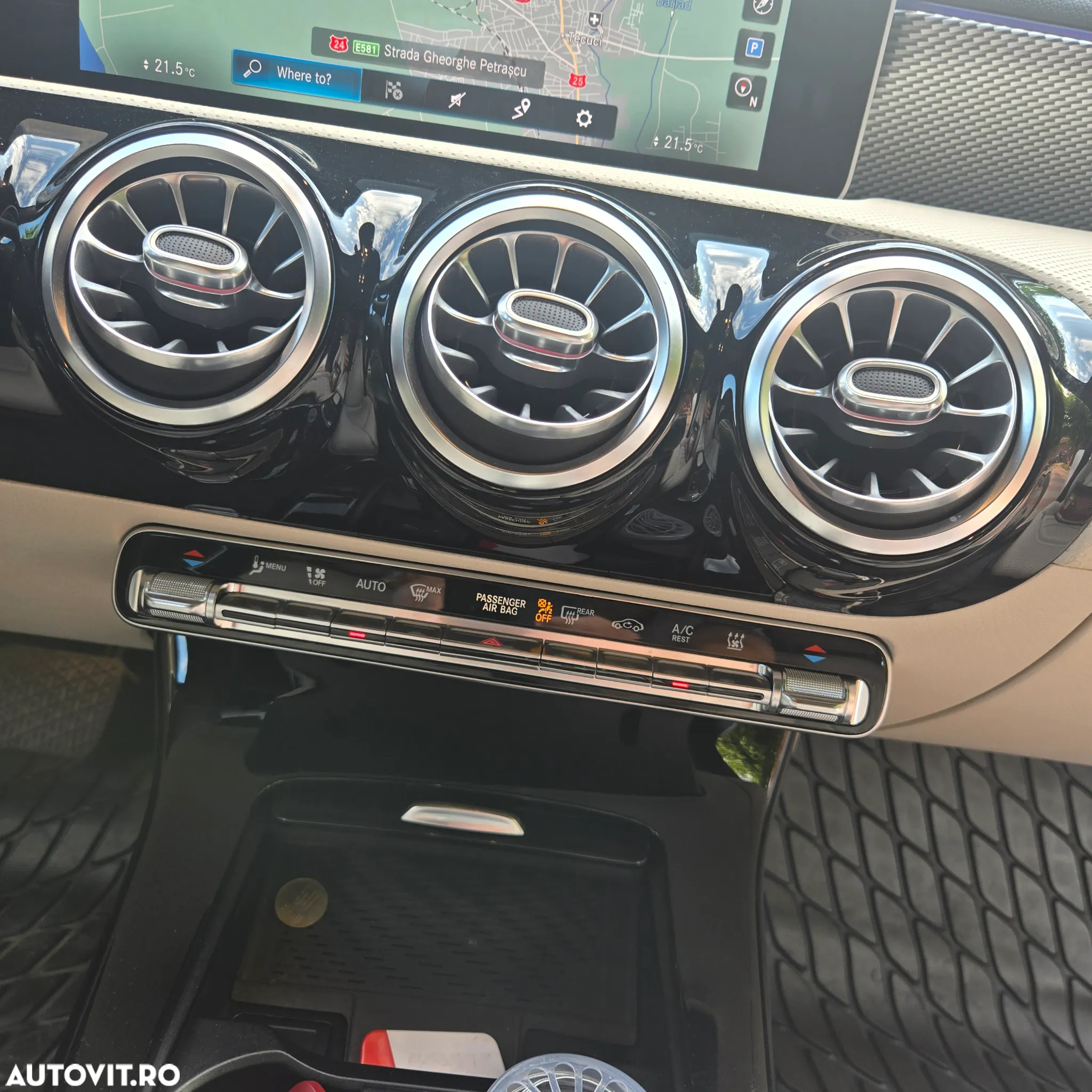 Mercedes-Benz CLA 220 Coupe - 9
