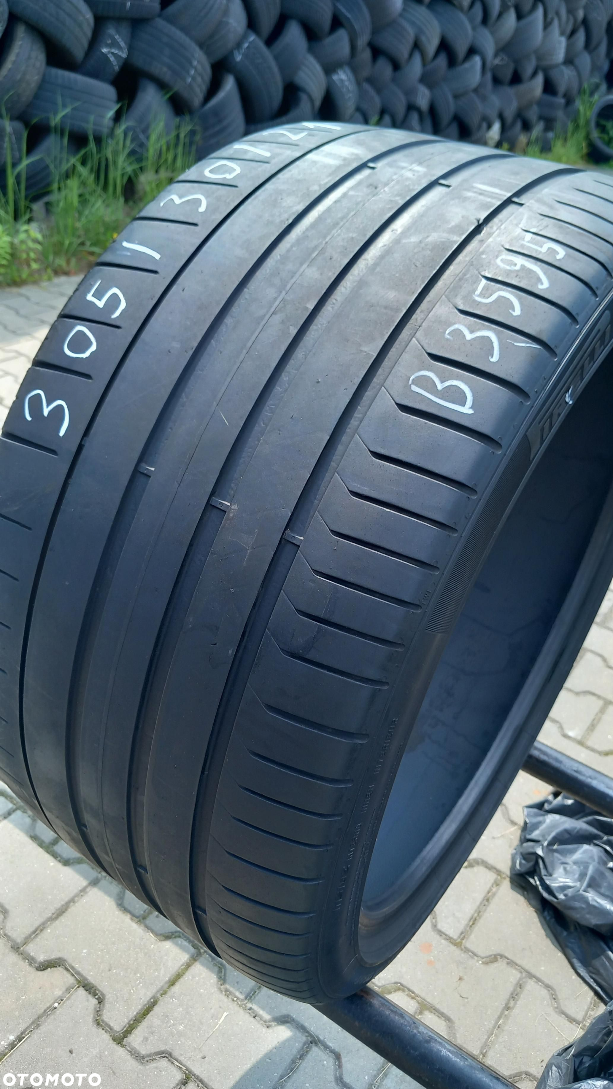 305/30/21 Pirelli P Zero PZ4 NA1 100Y - 2
