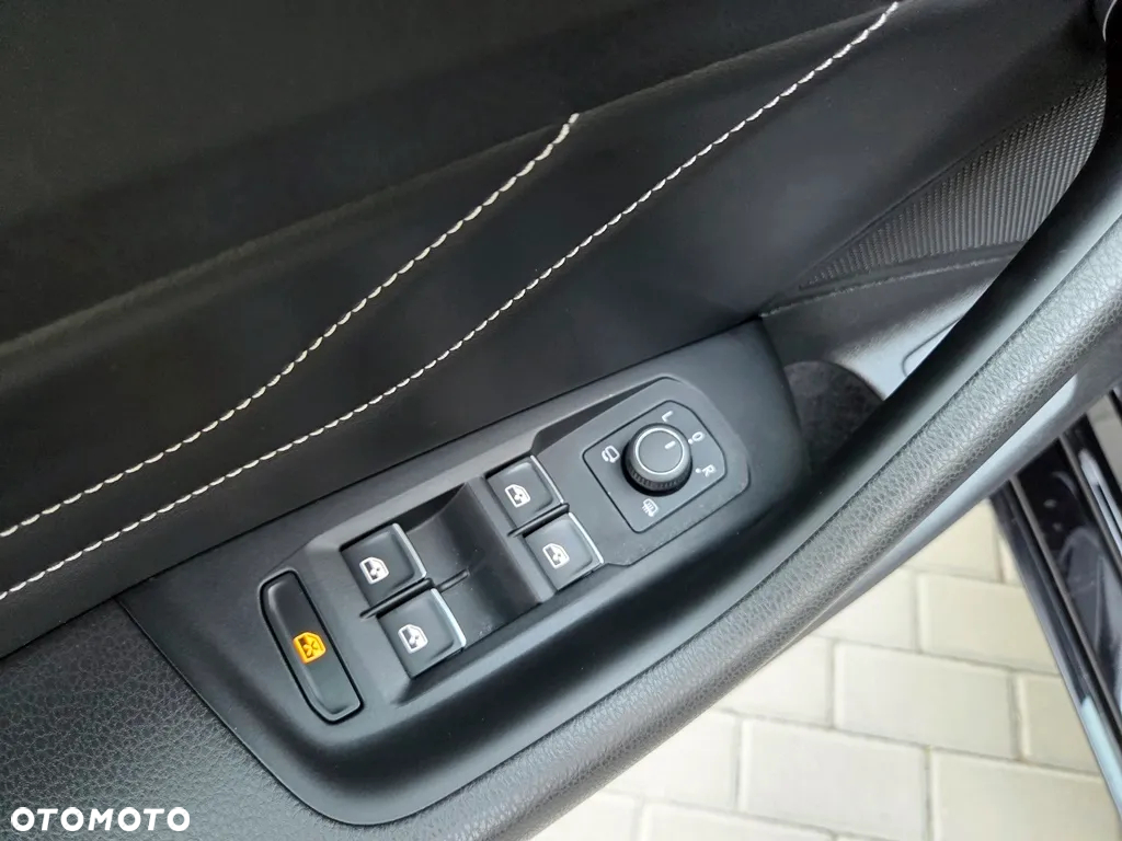 Volkswagen Passat - 16