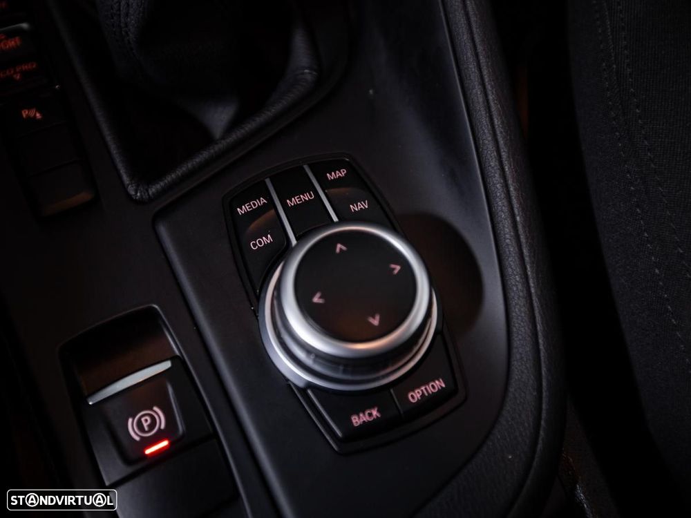 BMW X1 16 d sDrive - 22