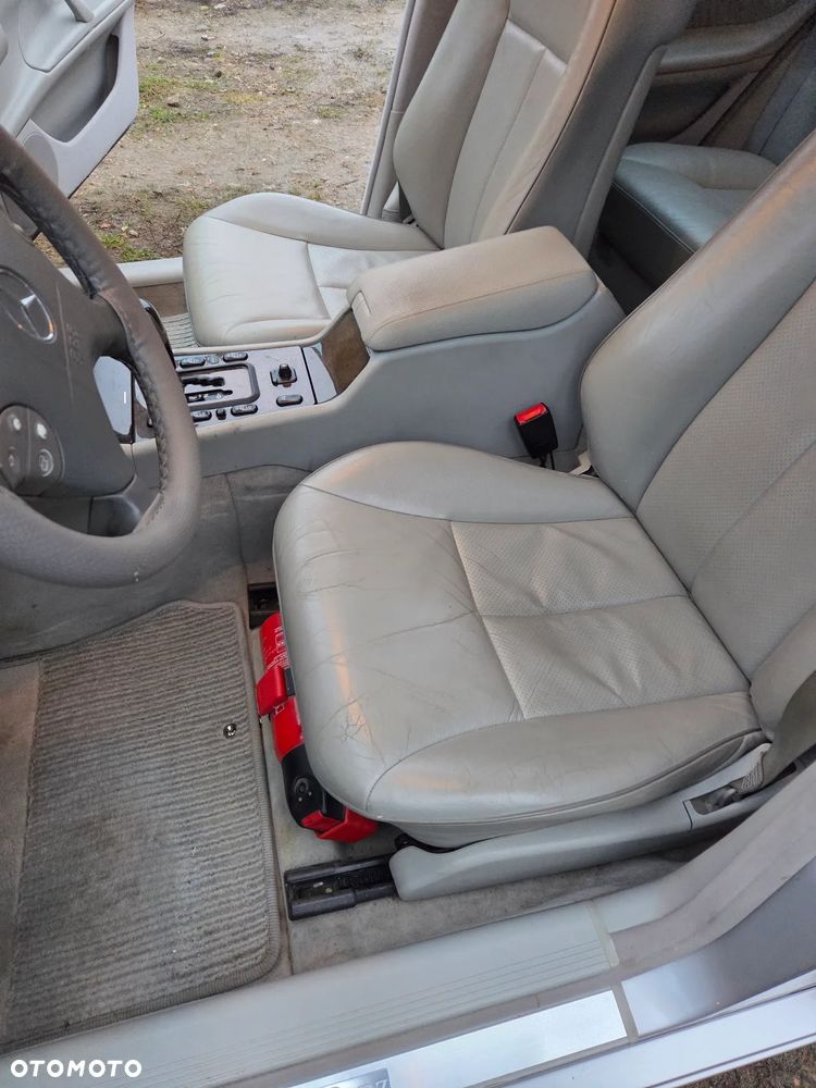 Mercedes-Benz Klasa E 280 T 4-Matic Avantgarde - 15