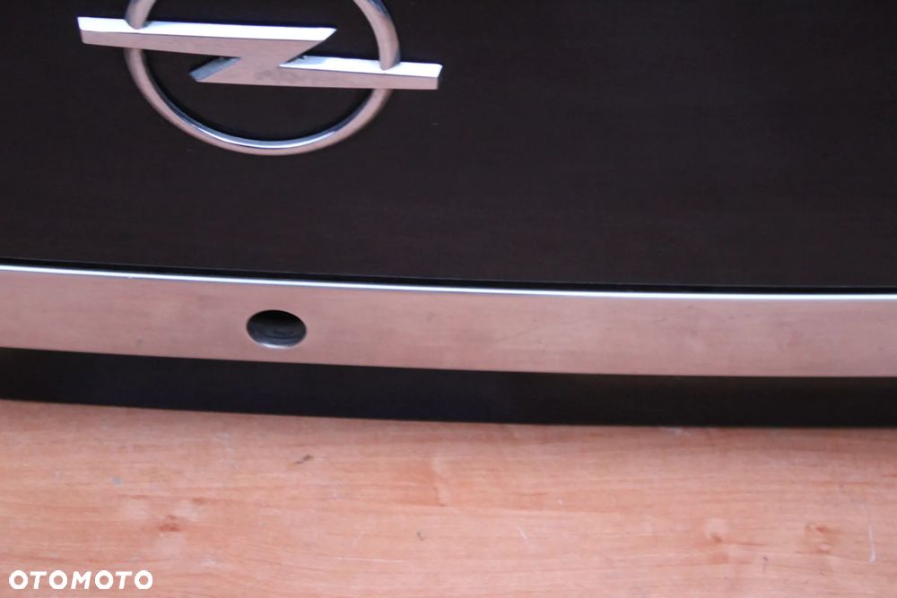 KLAPA BAGAŻNIKA OPEL VECTRA C SEDAN Z21A - 11