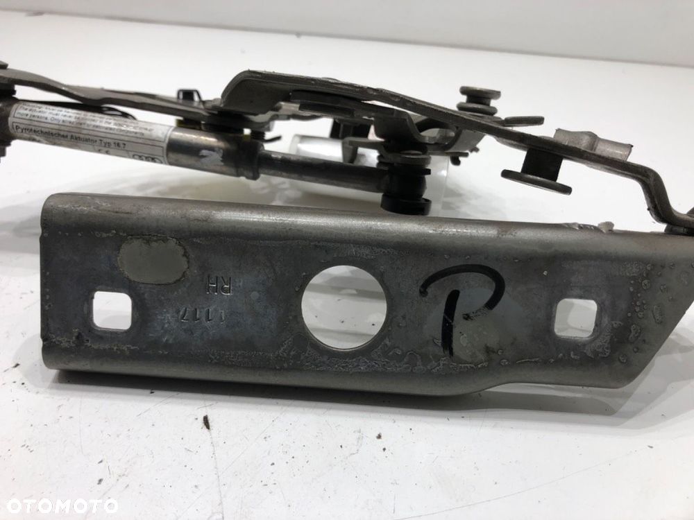 ZAWIAS MASKI PRAWY PRZÓD - 444.00 PLN - AUDI Q7 (4MB, 4MG) 2015 - 2022 3.0 TDI quattro 200 kW [272 - 4