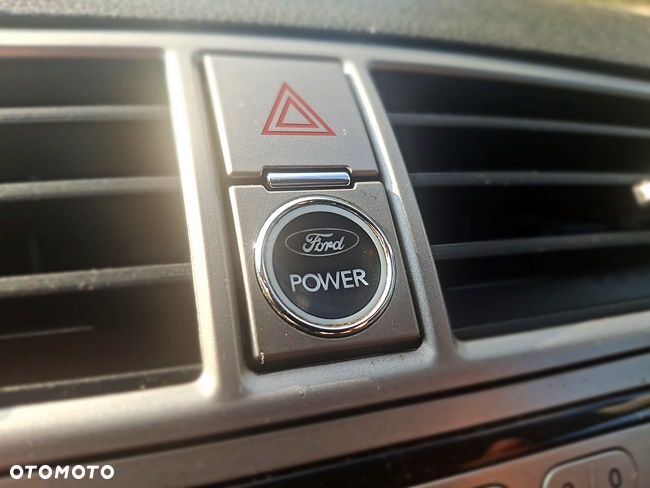 Ford Kuga 2.0 TDCi Titanium - 20