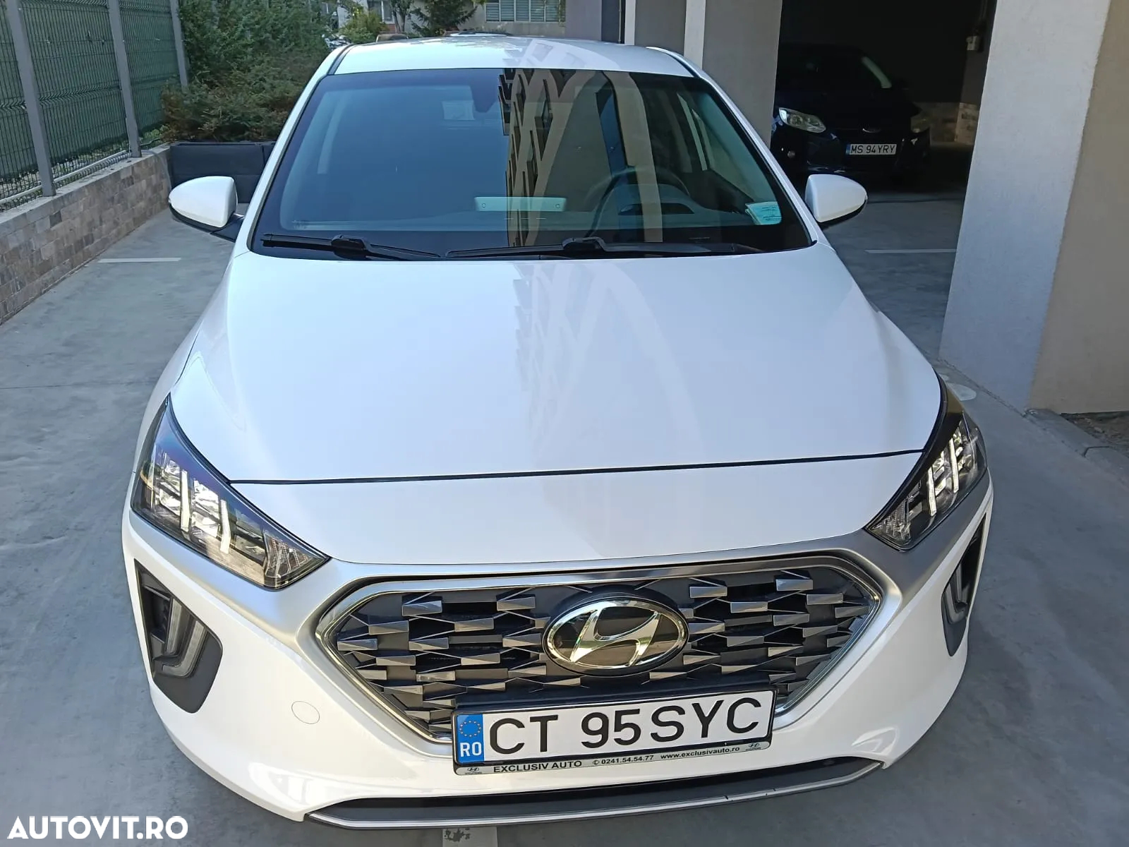 Hyundai IONIQ Plug-In Hybrid 1.6 141CP Exclusive - 2