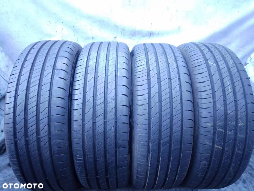 Goodyear EficientGrip Performance 2 205/60 R16 96v 2022 2023 2025 8mm