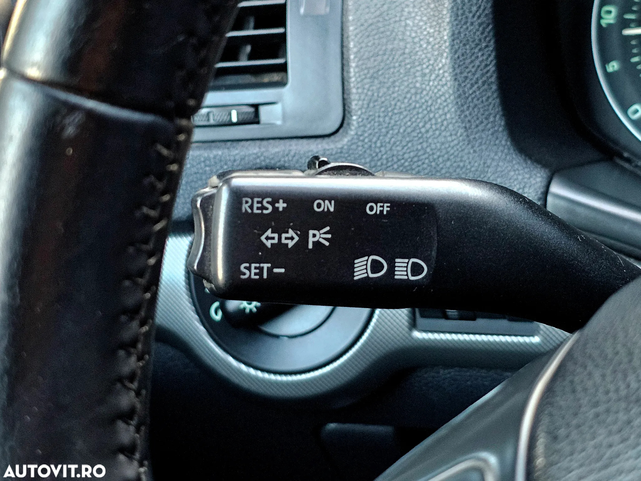 Skoda Octavia Combi 2.0 TDI Elegance Automatic - 25