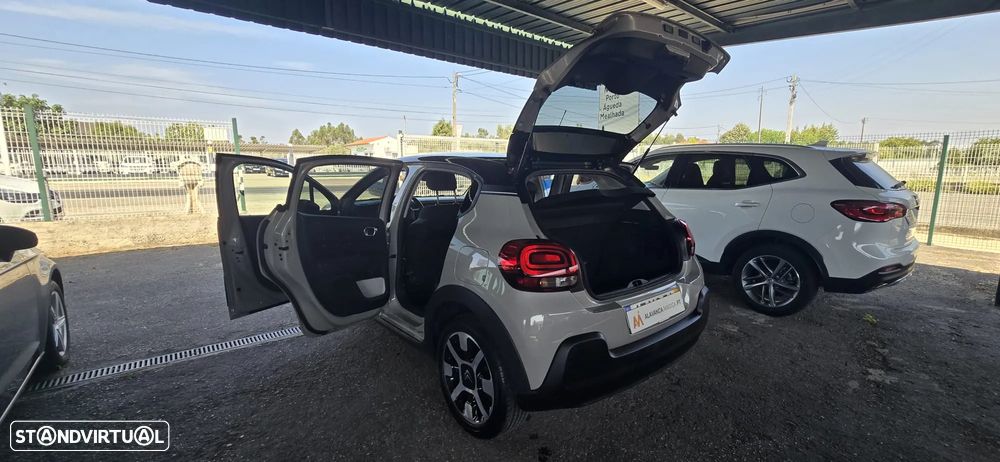Citroën C3 1.2 PureTech Shine - 36