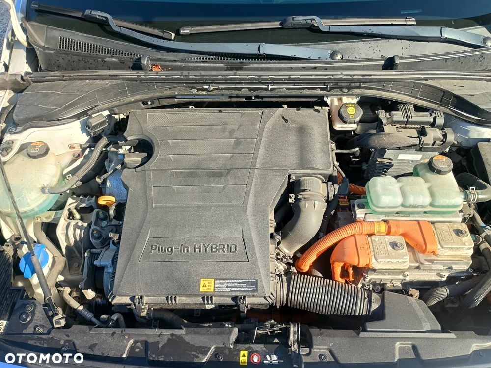 Hyundai IONIQ 1.6 GDI Premium - 34